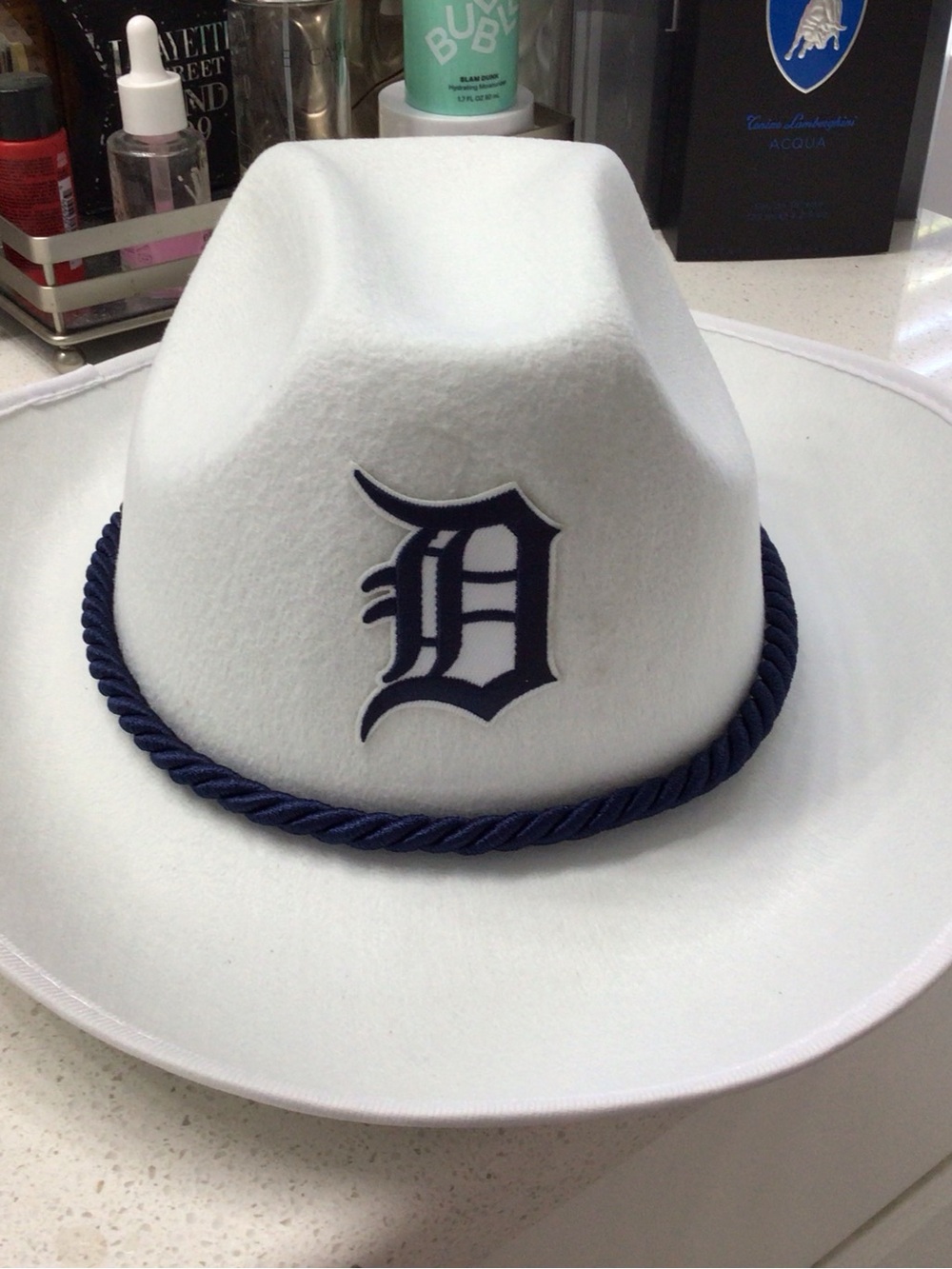 White Fedora Hat with Navy Detailing - Detroit 'D' Logo